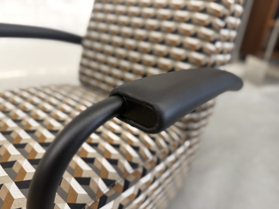 Image 1 of 2 poltrone Leolux Scylla in tessuto memory.