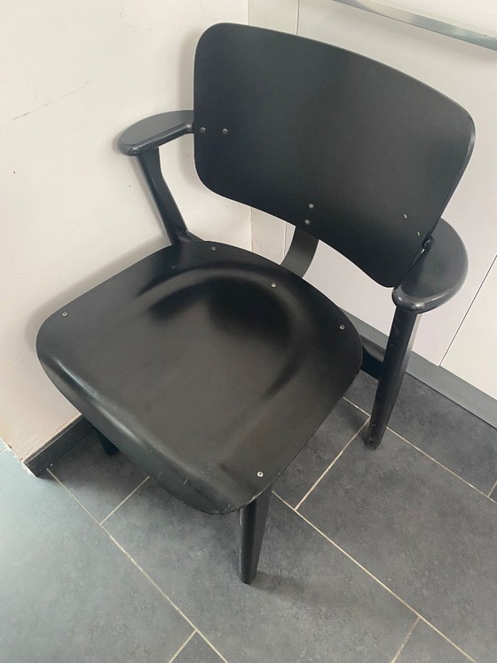 Image 1 of 8 sedie Domus di Artek, tinta nera