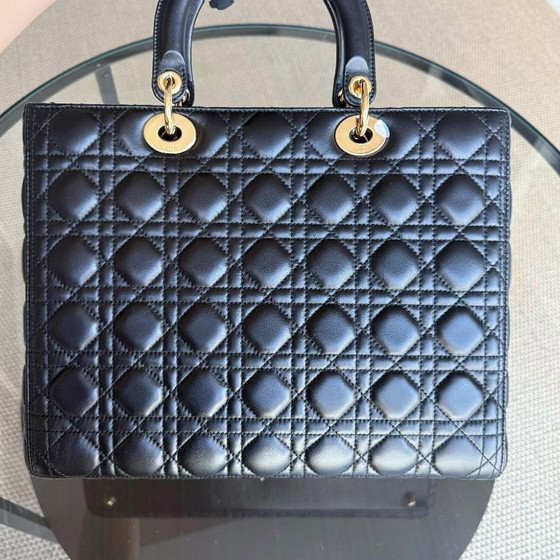 Image 1 of DIOR LADY LARGE - CANNAGE LAMSLEER ZWART MET GOUDEN BESLAG ZONDER BANDJE