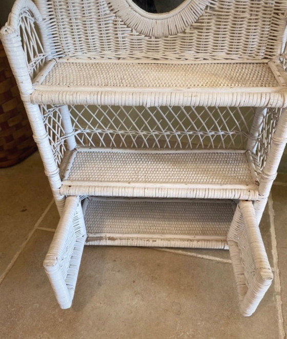 Vintage white wicker shelf – Shelving unit, Glass (photo 8 of 8)