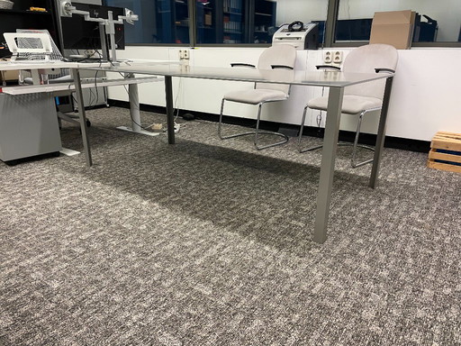 Designer dining table (less by Jean Nouvel for Molteni)