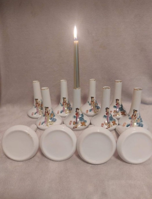 12 candelabri o piccoli vasi identici, Cina
