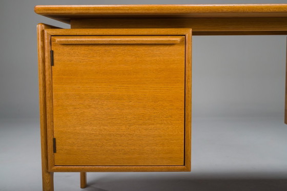 Image 1 of Freistehender Eichenschreibtisch von GV Møbler, Mid Century, 1970er Jahre