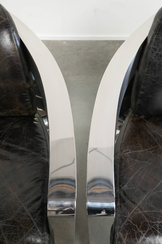Industrial set of two black cowhide Aviator design armchairs with aluminium and rivets – Leather (photo 8 of 14)