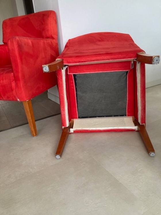 Image 1 of 2 sedie da pranzo in legno di ciliegio con tessuto rosso