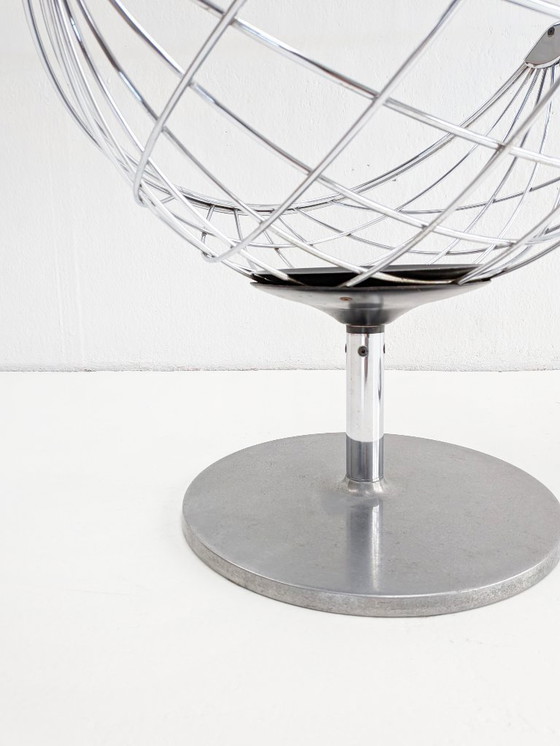 Image 1 of Set van 2 'Atomic Ball' stoelen van Rudi Verelst voor Novalux jaren 70