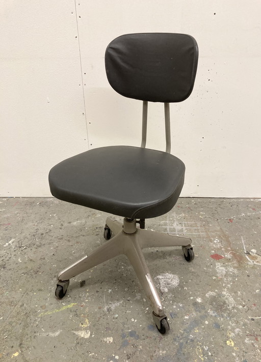 Vintage bureaustoel van Okamura