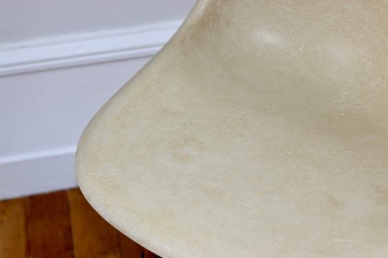 Image 1 of Vintage Eames DSW-stoel van Herman Miller, Mobilier International, 1960
