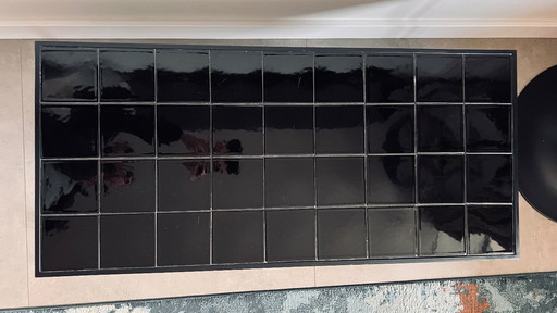 Couchtisch aus rein glasiertem Schwarz