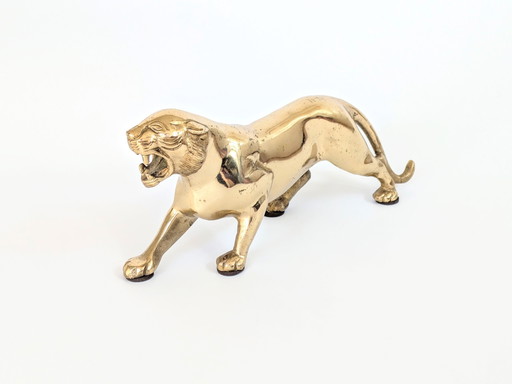Vintage Massief Messing Leeuwin of Tijger Beeldje | Midden Eeuwse Sculptuur | 24,5 cm Lang