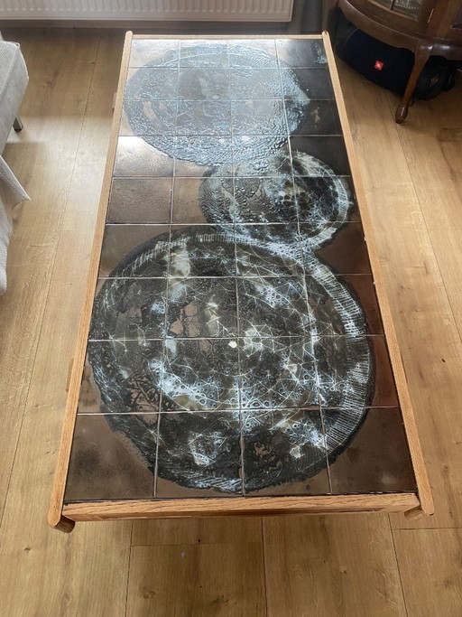 Belarti Coffee table with wooden base