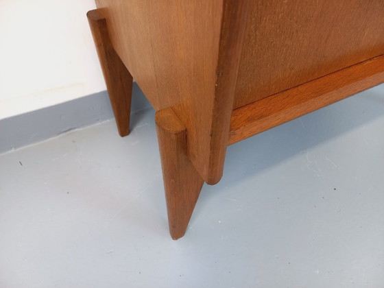 Image 1 of Meuble bibliothèque de rangement vintage René Gabriel style scandinave en bois de chêne des années 50