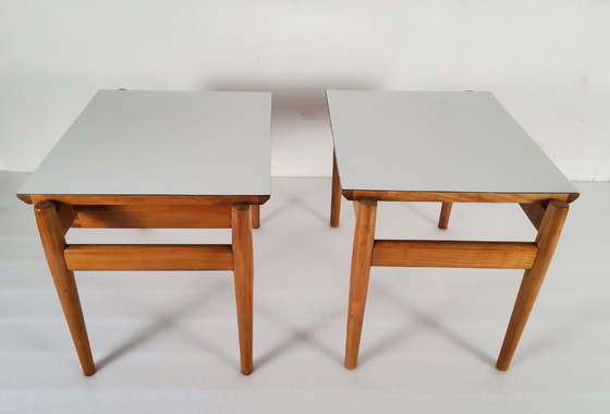 Image 1 of Tavolino in legno, Van Den Berghe-Pauvers, Gand, Belgio