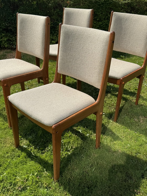 Image 1 of Set van 4 vintage Scandinavische eetkamerstoelen, Teak, Mid Century Modern,  ’70
