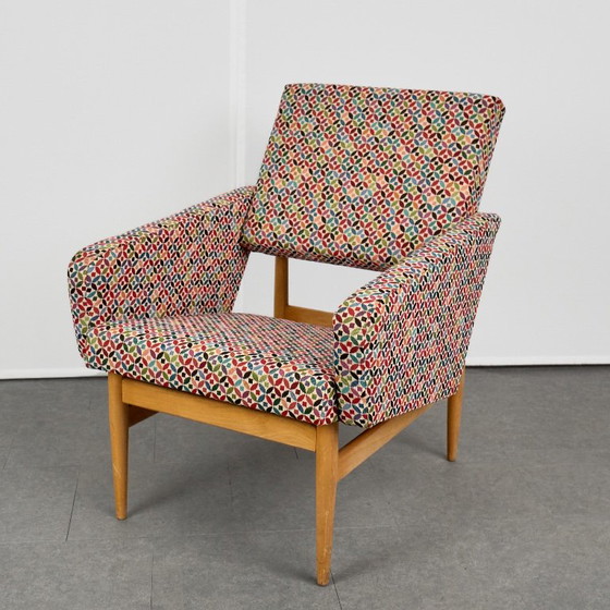 Fauteuil vintage, TON, années 1960, Tchécoslovaquie – Textile, Wood (photo 4 of 12)