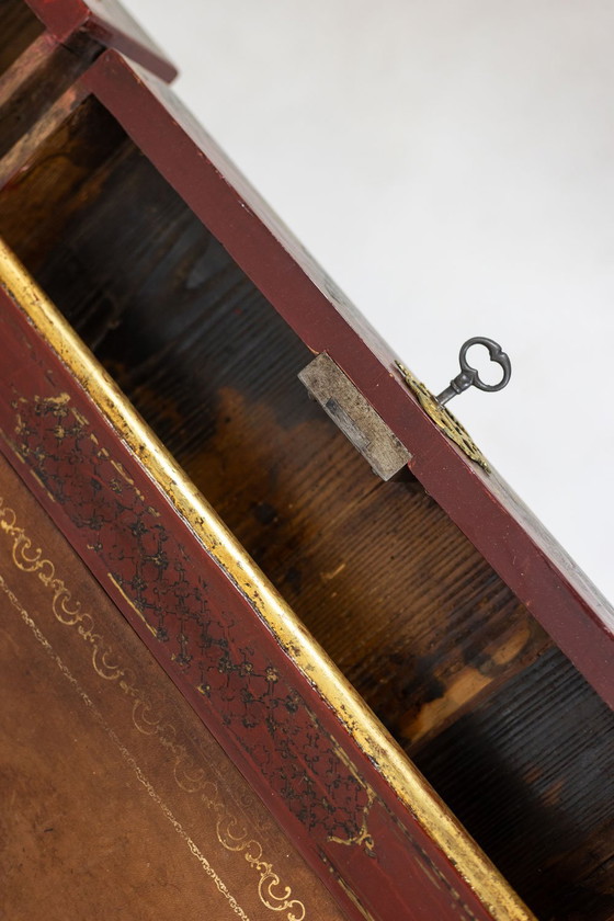 Image 1 of Bureau Plat de Style Louis XV à Décor de Scènes Lacustres, Circa 1800