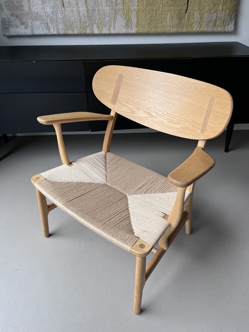 Sillón Carl Hansen & Søn CH22 – Estado de exposición