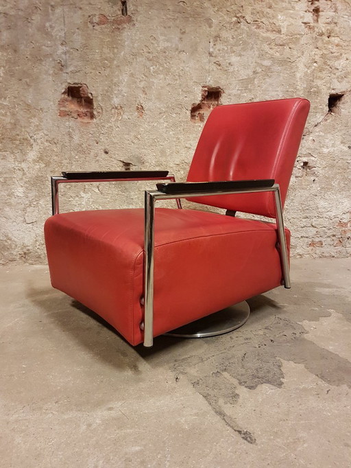 Poltrona girevole vintage anni '70 in pelle rossa