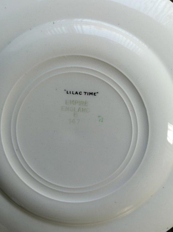 Image 1 of Prachtige Set (7st) Empire England "Lilac Time" Chintz Dessertbordjes (1947)