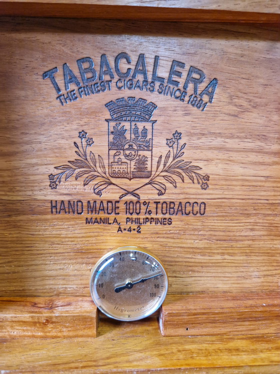 Image 1 of Belle ancienne boîte à cigares avec son contenu