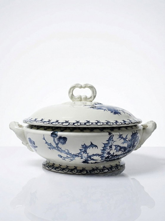 Image 1 of Sopera antigua de porcelana opaca Gien, 1890-1910, diseño de piedra de hierro, diseño Chardons