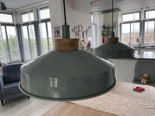 Set mit 2 mintgrünen Pendelleuchten – 45 cm