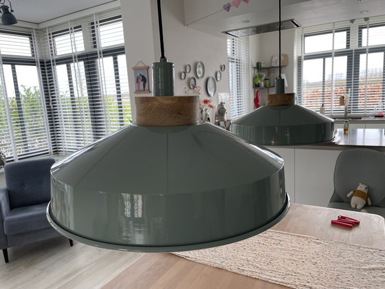 Image 1 of Set mit 2 mintgrünen Pendelleuchten – 45 cm