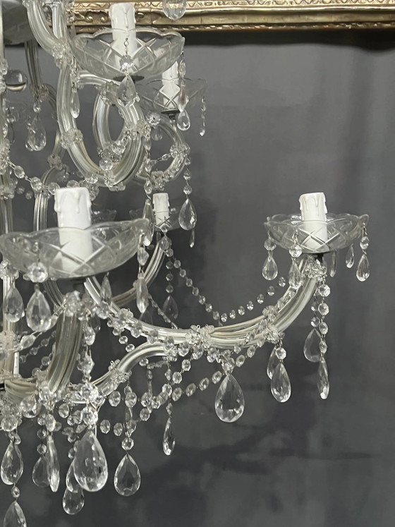 Coppia di grandi lampadari Maria Teresa. In cristallo e vetro. – Crystal, Glass (photo 8 of 10)