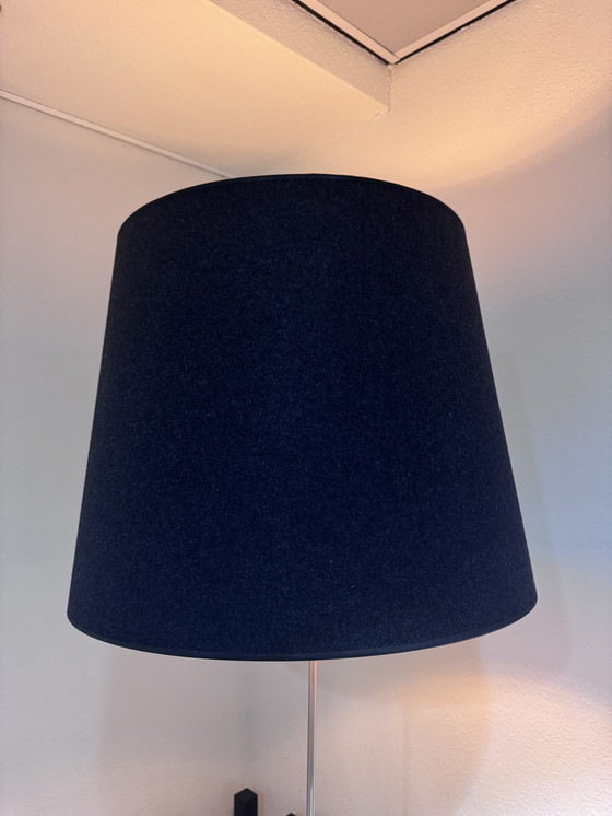 Image 1 of Lámpara de pie torcida de Feelings