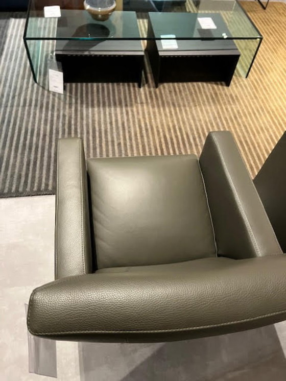 Image 1 of Fauteuil bas Dolcinea