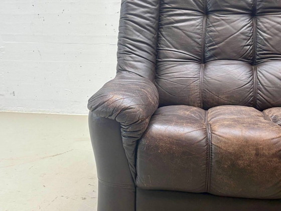 Vintage leather sofa, 1970s – 2 seaters (photo 4 of 13)