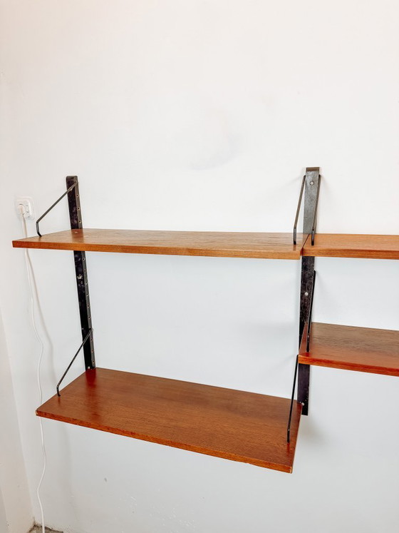 Image 1 of Vintage wandmeubel Poul Cadovius Royal System