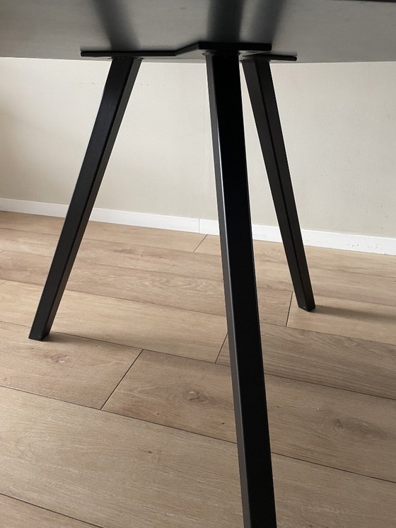 Image 1 of Round dining table