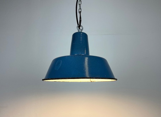 Image 1 of Suspension industrielle en émail bleu, années 1960