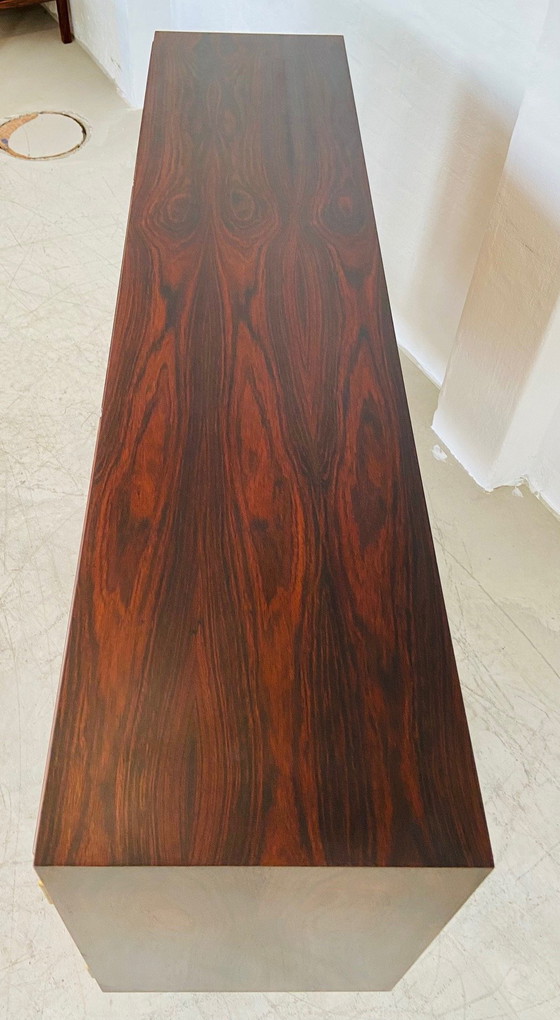 Image 1 of Buffet rétro danois en palissandre du milieu du siècle par Kai Winding 1970