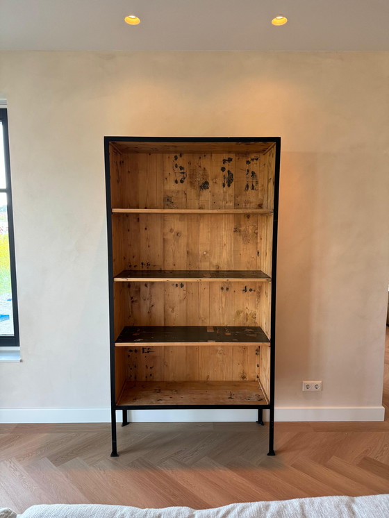 Image 1 of Van Dijk & Co kast