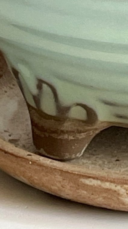 Image 1 of Vintage keramische driepoot pot en schotel