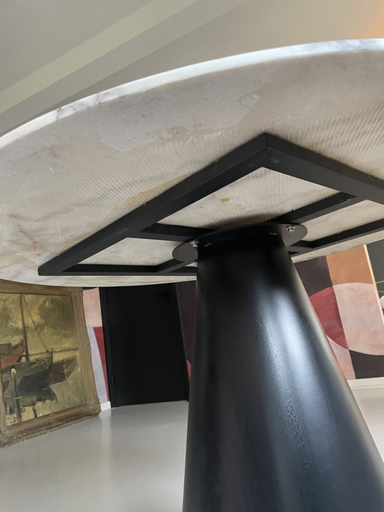 Image 1 of Marble dining table 120cm round