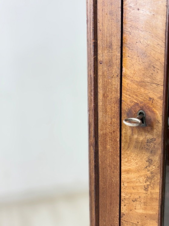 Image 1 of Prachtige Louis Philippe vitrinekast, servieskast, woonkamerkast, circa 1880.