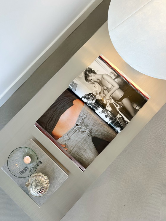 Image 1 of Table basse en acier inoxydable