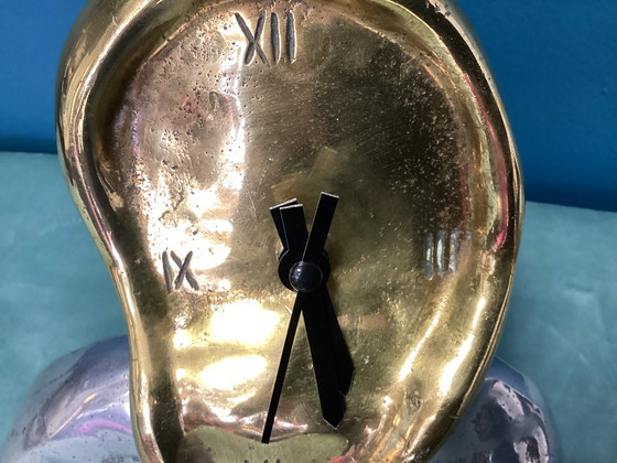 Image 1 of David Marshall Dalí, Orologio che si scioglie, Design brutalista