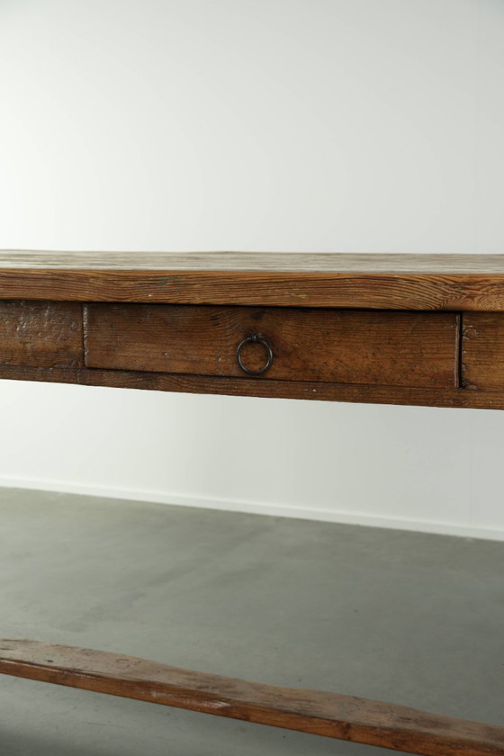 Muy bonita mesa de comedor de granja antigua grande del siglo XIX hecha de madera de pino con un aspecto (photo 11 of 13)