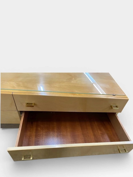 Coiffeuse / Commode Vintage Mid Century – Placage Érable – Poignées Laiton – Plateau Verre – Années 50/60 – (photo 7 of 17)