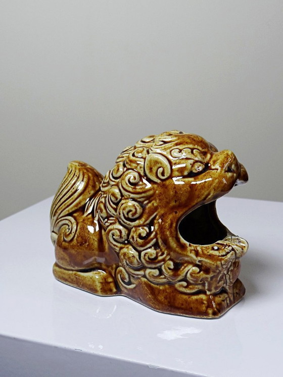 Image 1 of Foo dog asbak van bruin geglazuurd keramiek, vintage jaren 60-70.