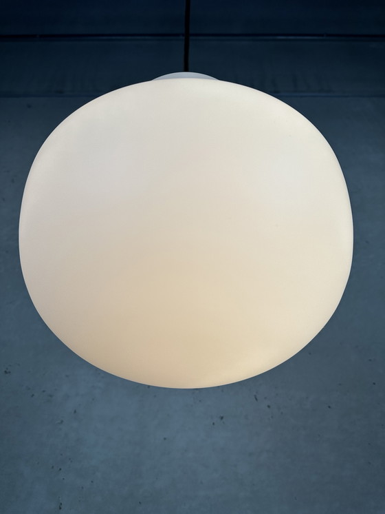 Image 1 of Suspension vintage 'champignon' en opaline - Peill & Putzler
