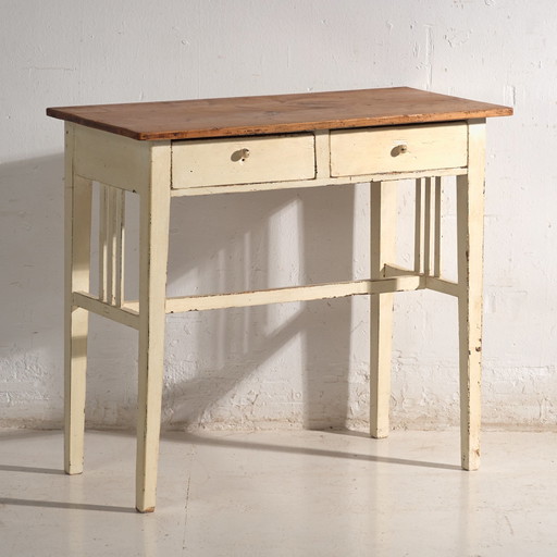 Table ancienne avec deux tiroirs en pin – Europe centrale, vers 1910