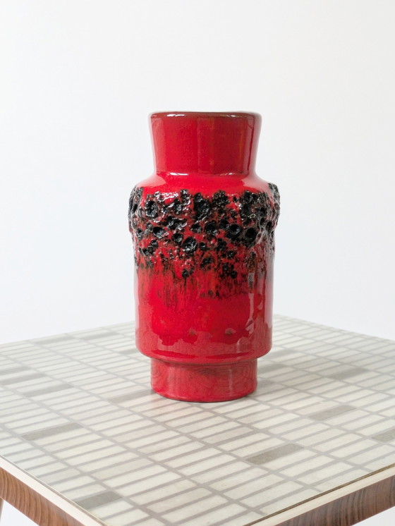 Image 1 of Westdeutsche Fettlava-Vase von Kreutz aus der Jahrhundertmitte, rot-schwarze Glasur, 15 cm, 1960er Jahre