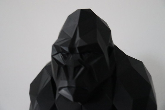 Image 1 of Geometric image Gorilla