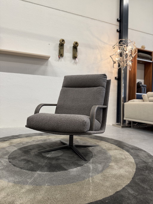 Leolux Kudo Two Swivel armchair Ella Bouclé fabric