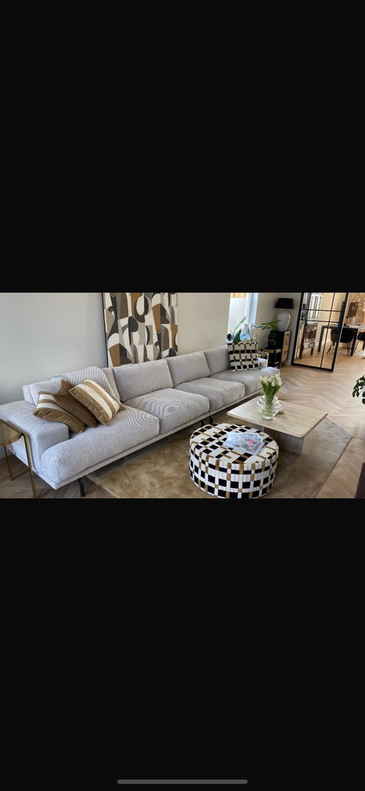 Très beau canapé Cartel Living Matisse (droit) avec pouf détaché de 370 CM